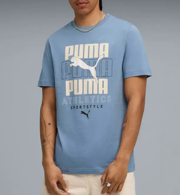Puma Polera Graphic Stacked Tee Hombre 8038