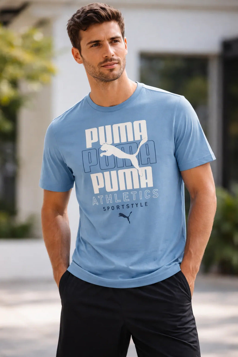 Puma Polera Graphic Stacked Tee Hombre 8038